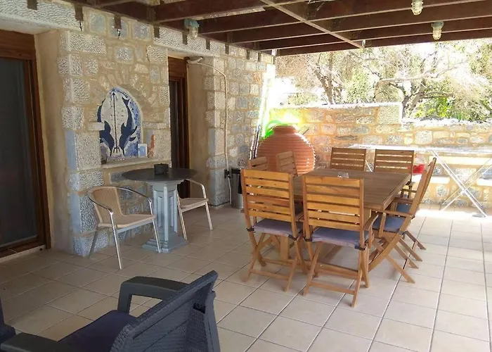 Perimenis Seaside House Ferienhaus