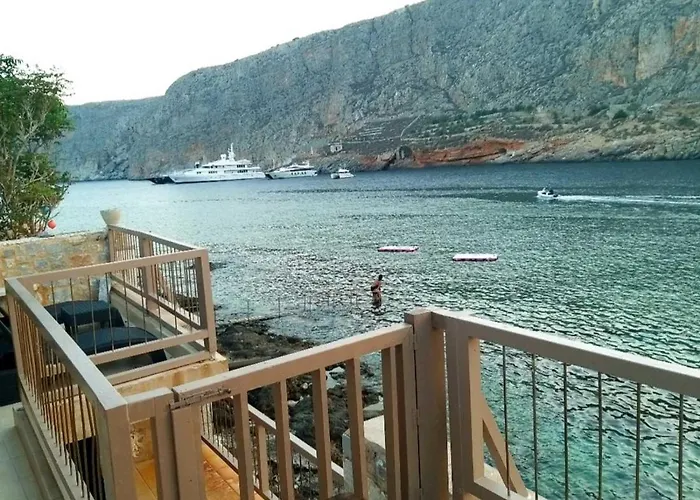 Perimenis Seaside House Ferienhaus