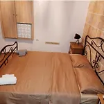 Perimenis Seaside House Сasa de vacaciones Yerolimin
