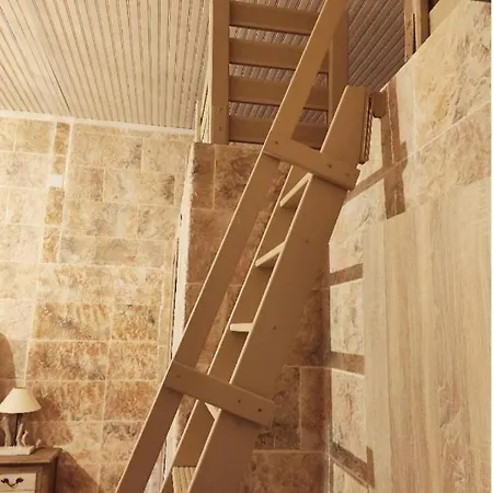 Perimenis Seaside House Yerolimin