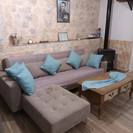 Perimenis Seaside House Hébergement de vacances