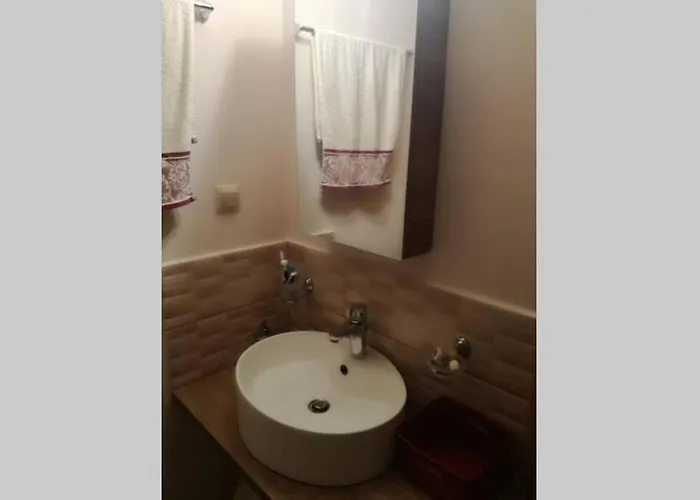 Perimenis Seaside House *